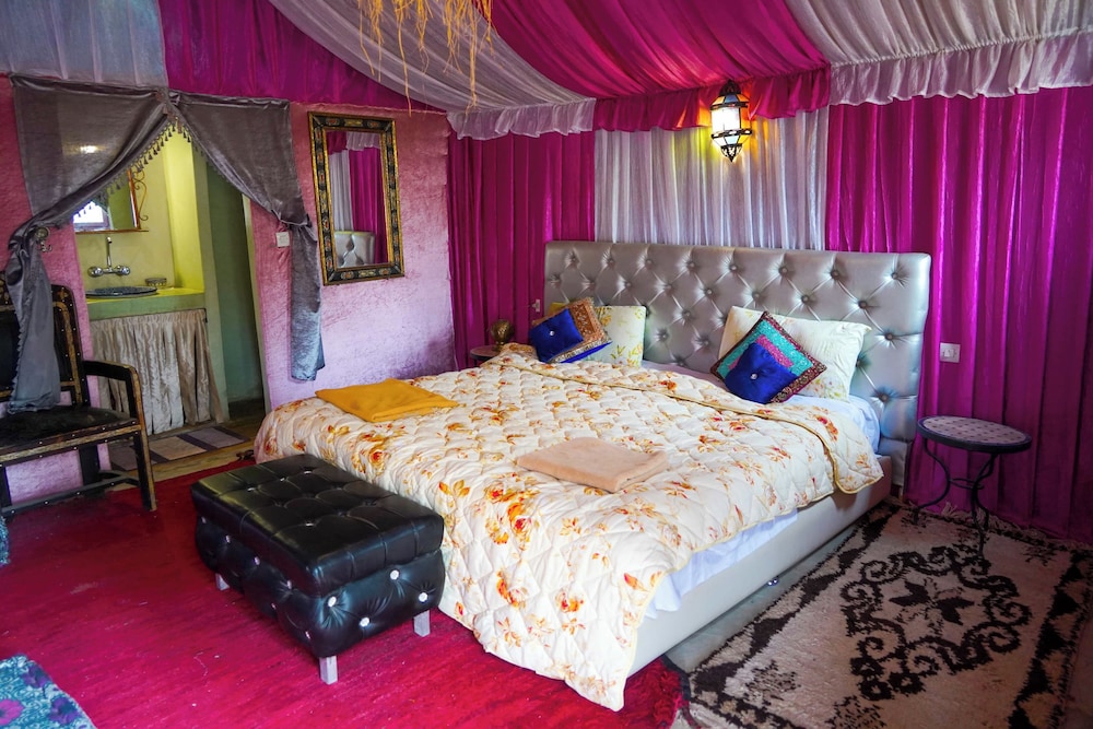Luxury Double or Twin Room, Patio, Desert View