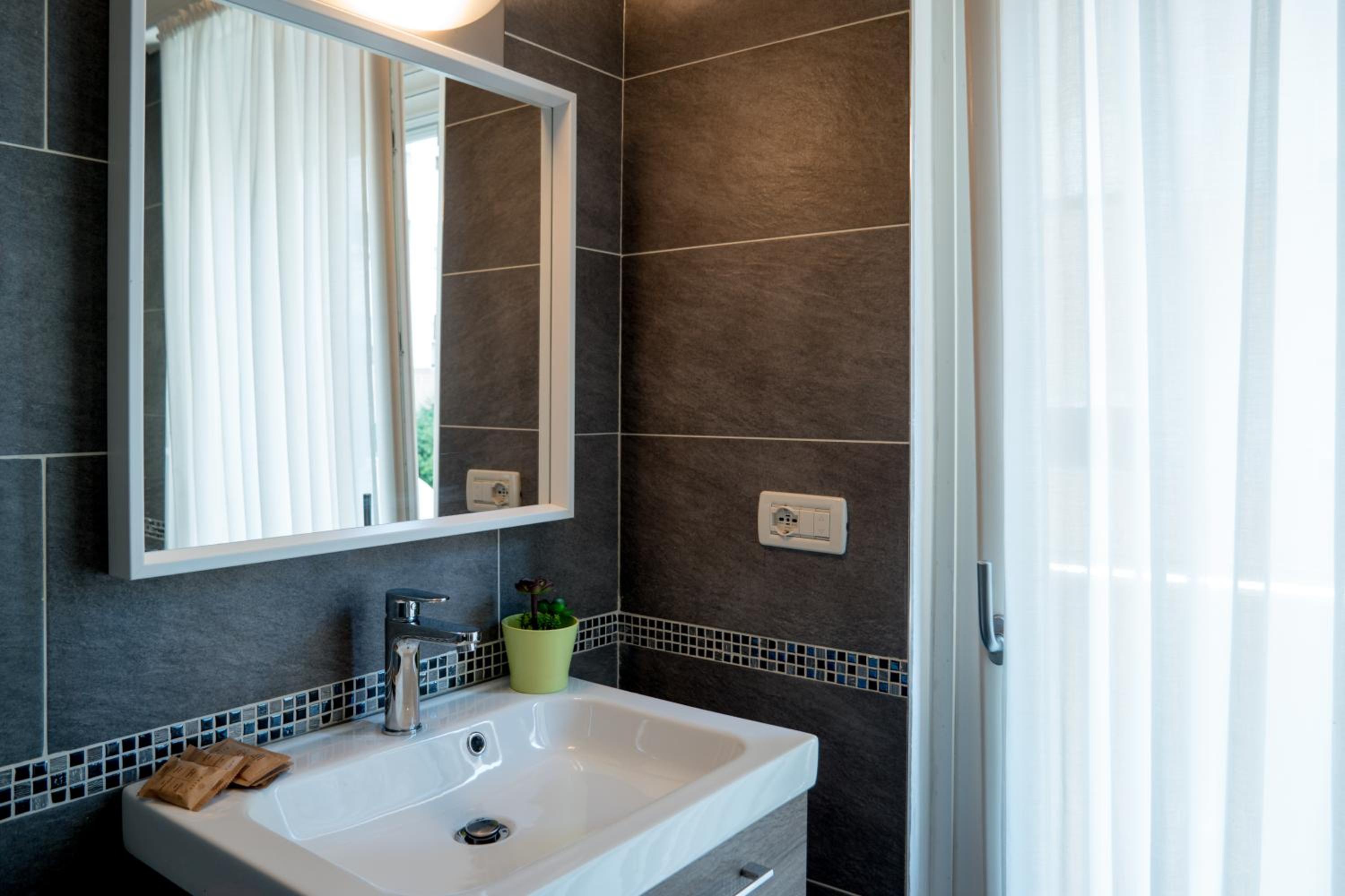 Suite with Balcony photo 2