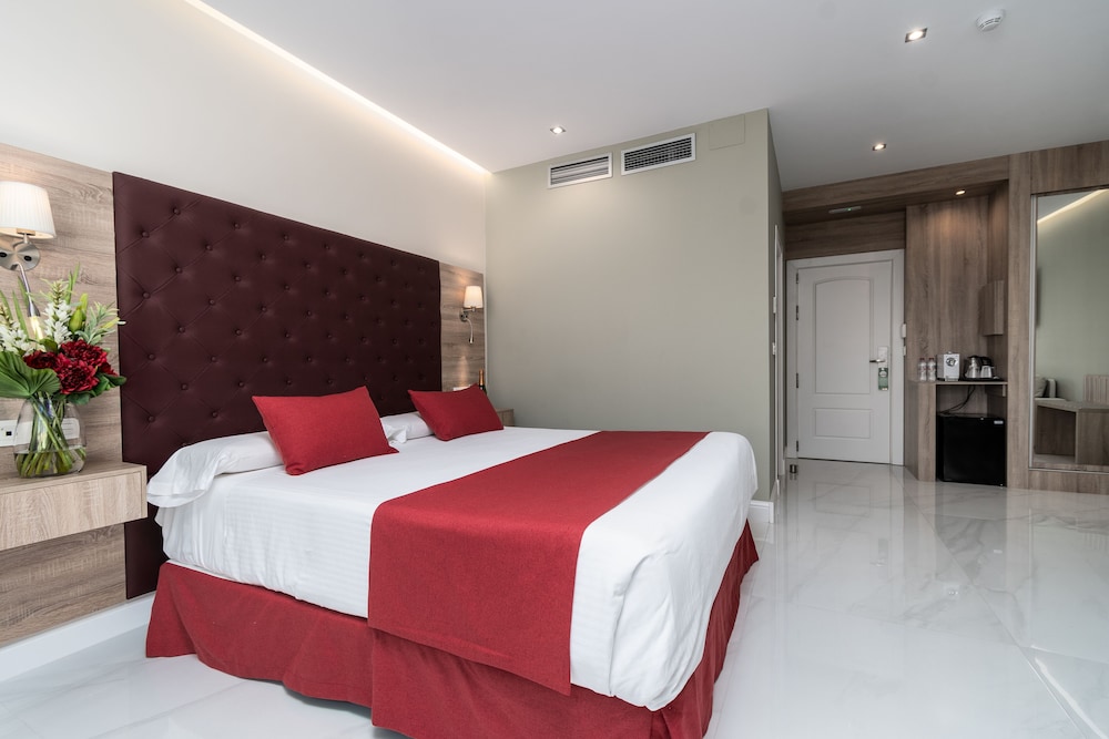 Junior Double Room, 1 Queen Bed - Photo 15