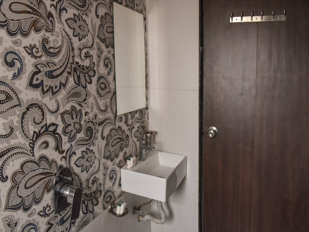 Double or Twin Room photo 3