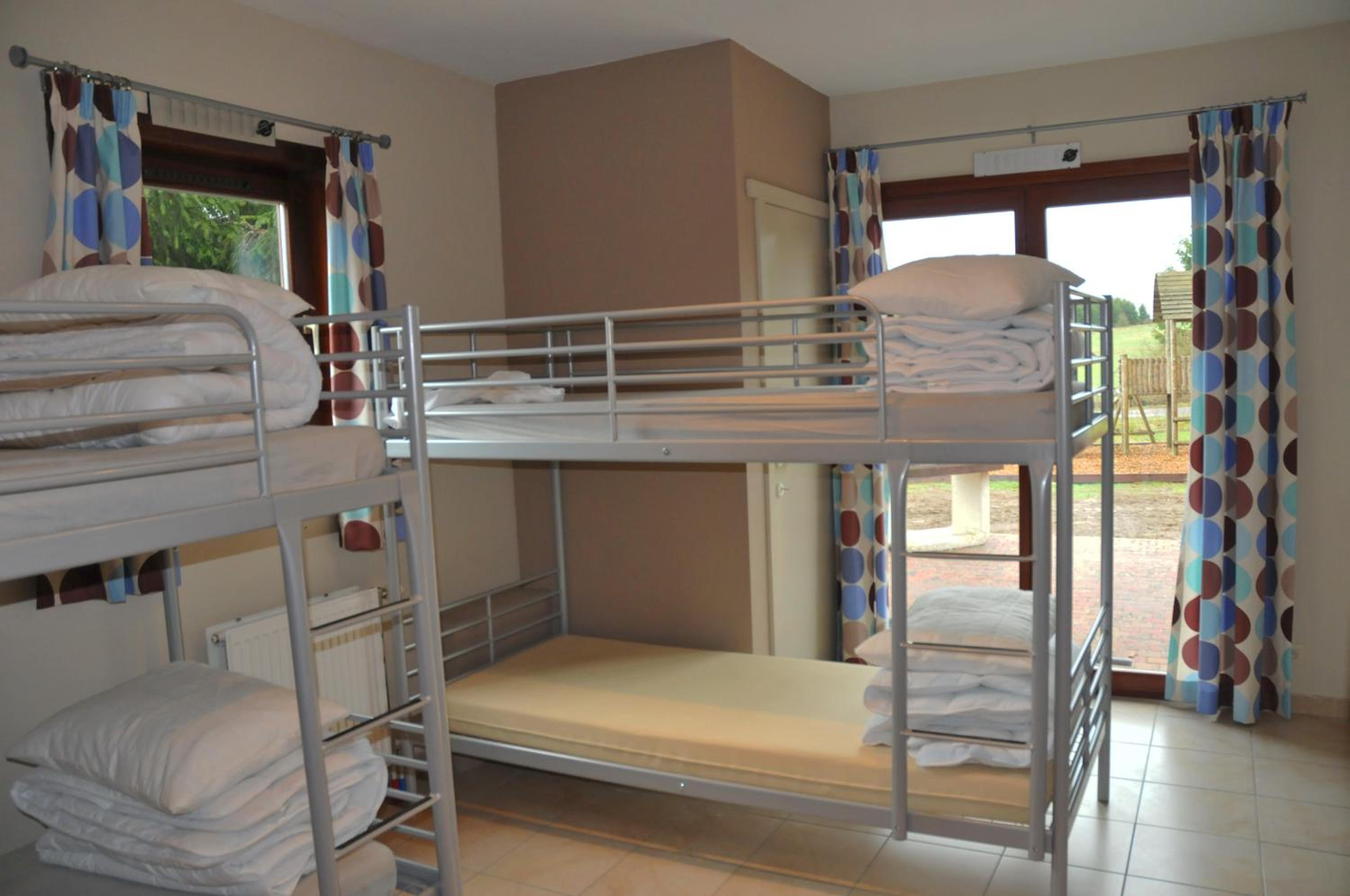Seven-Bedroom House photo 3