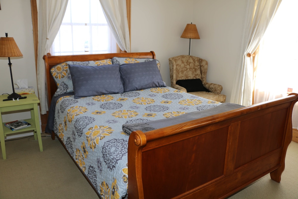 Classic Double Room, 1 Queen Bed photo 2