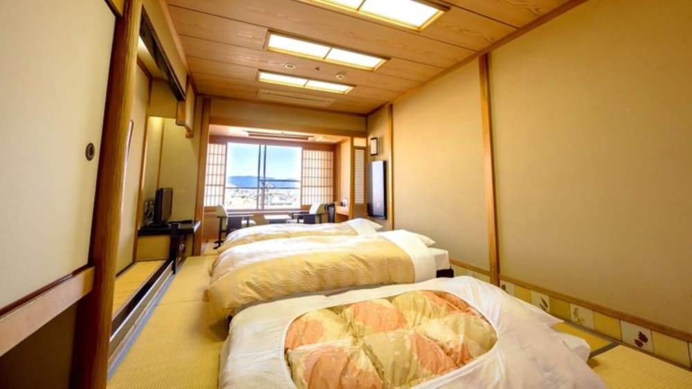 Japanese Style Room for 4 Guests, Non Smoking, East Building photo 2