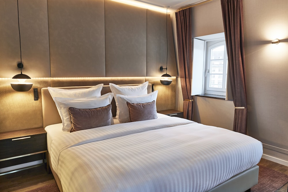Suite - Photo 2