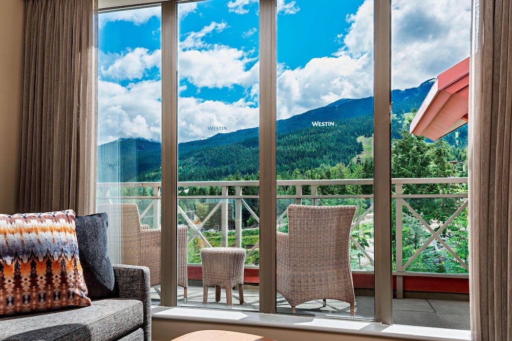 Suite, 2 Bedrooms, Balcony, Mountain View - Photo 7