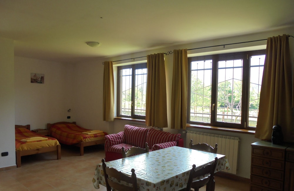 Triple Room, Accessible photo 1
