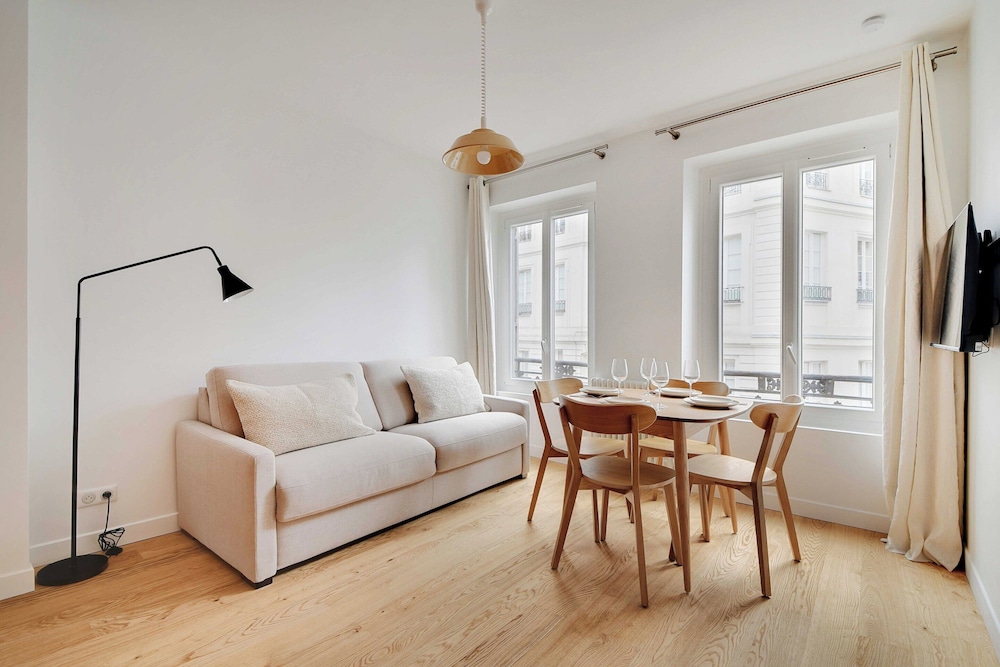 Apartment photo 1