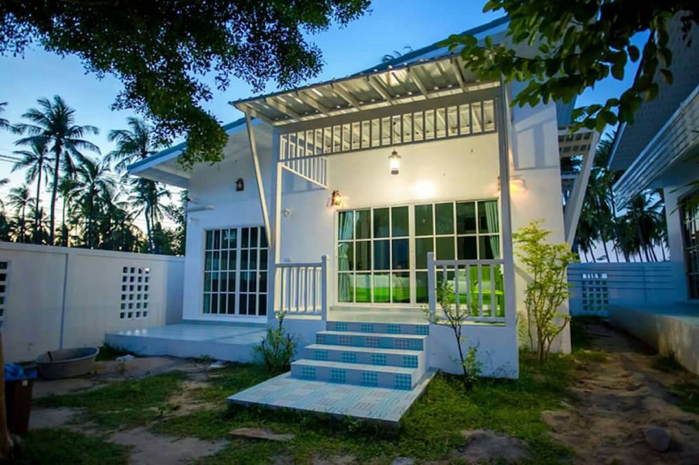 Bungalow For 9 People photo 3