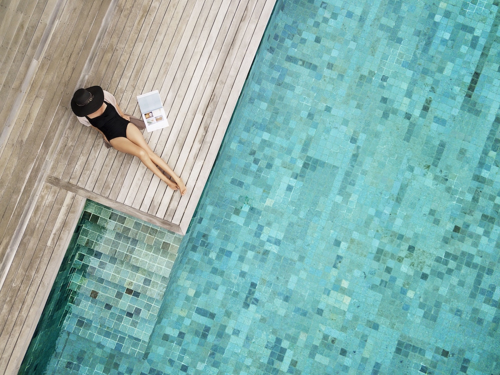 Five Bedroom Beachfront Pool Residence