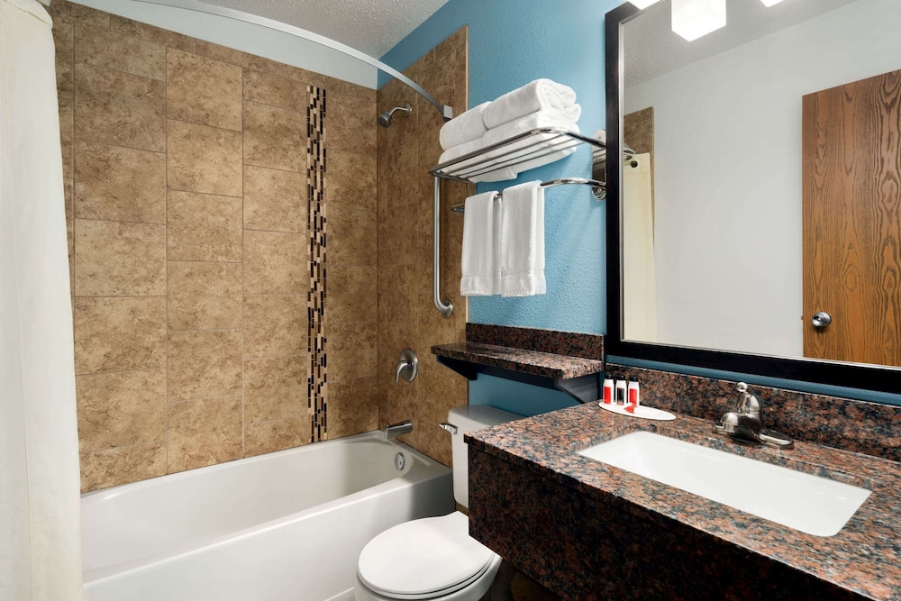 Room, 2 Double Beds, Smoking photo 3