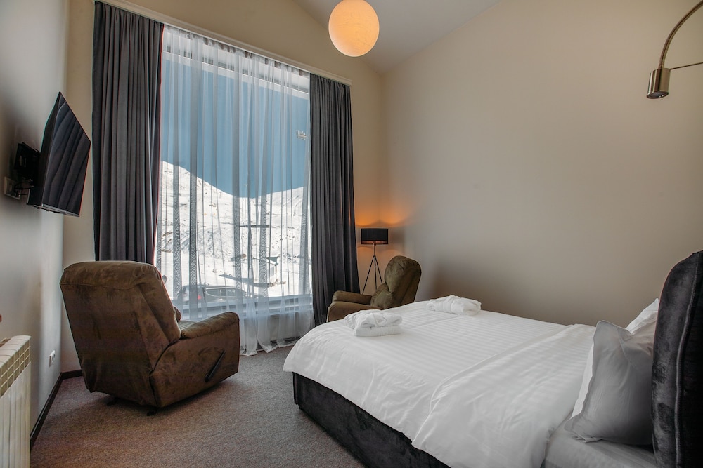 King Suite, 2 Bedrooms