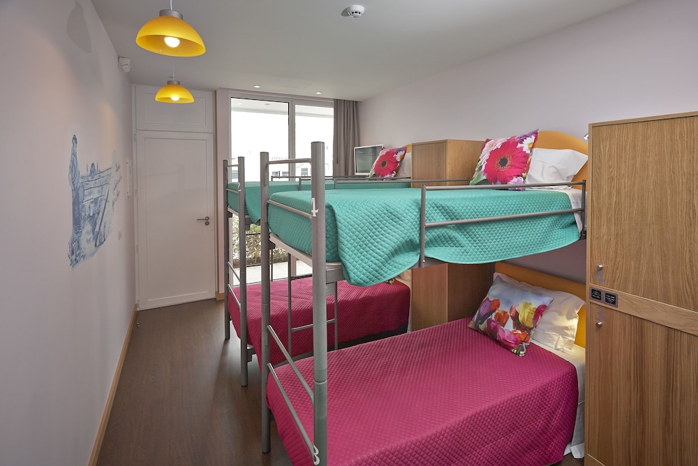 Shared Dormitory, Women Only (One Bed In A 6 People) photo 3