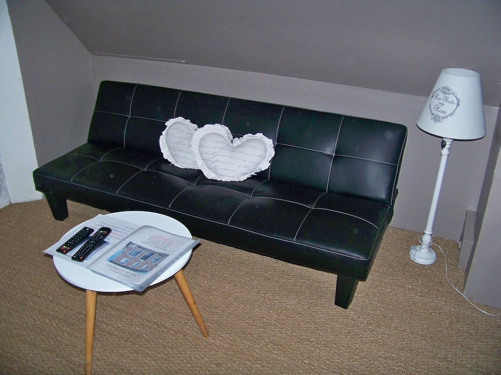 Family Room, Multiple Beds photo 3