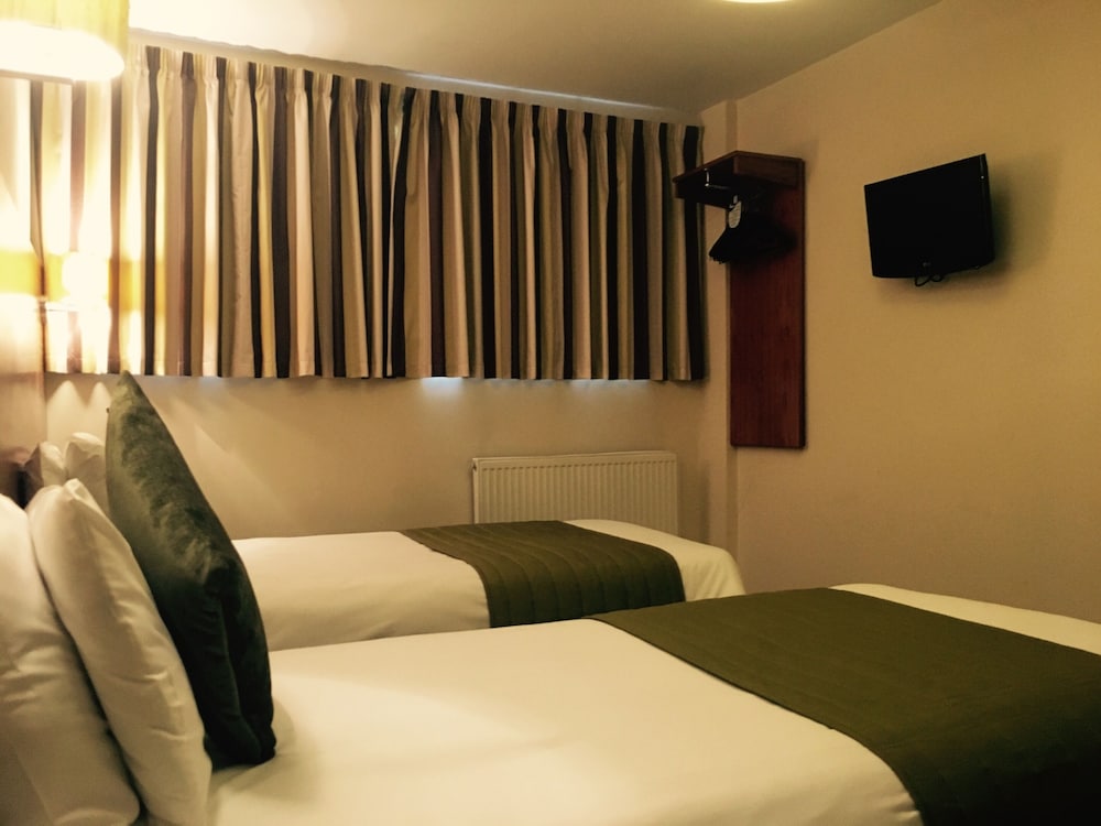 Triple Room, Ensuite (3 Adults) photo 1