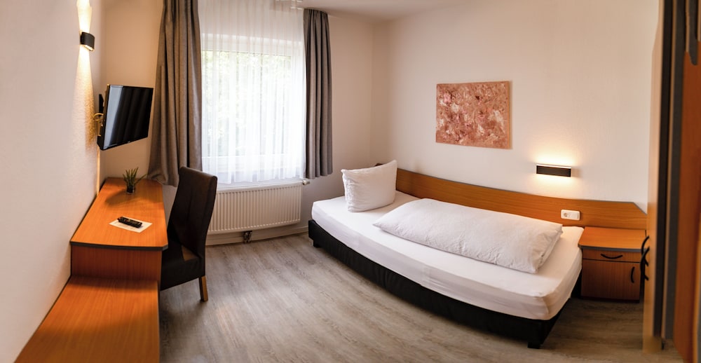 Basic Single Room
