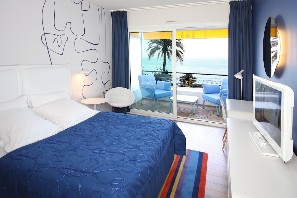 Deluxe Room, 1 Queen Bed, Balcony, Sea View - Photo 1