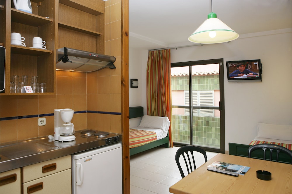 Family Apartment, 1 Bedroom, City View photo 3