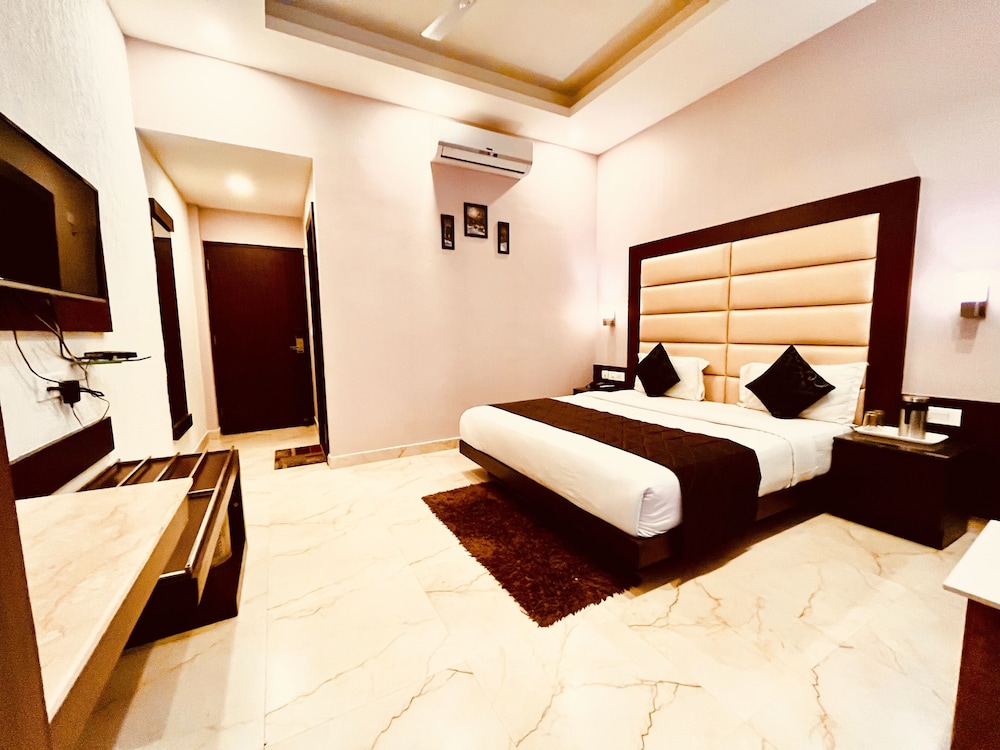 Executive Room, City View - Photo 10