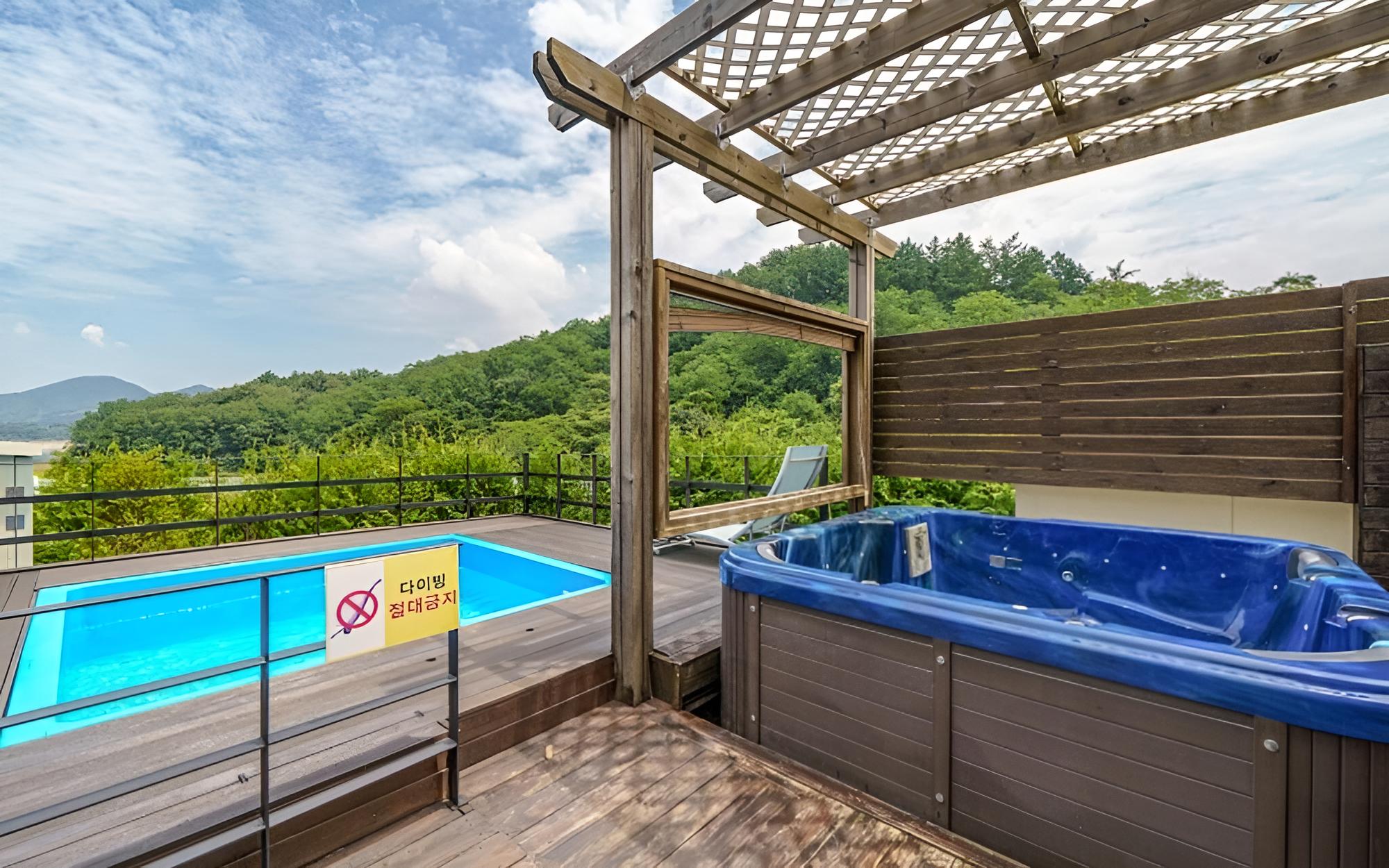 Room (Pool Villa - 14 (Dog star all over th) photo 1