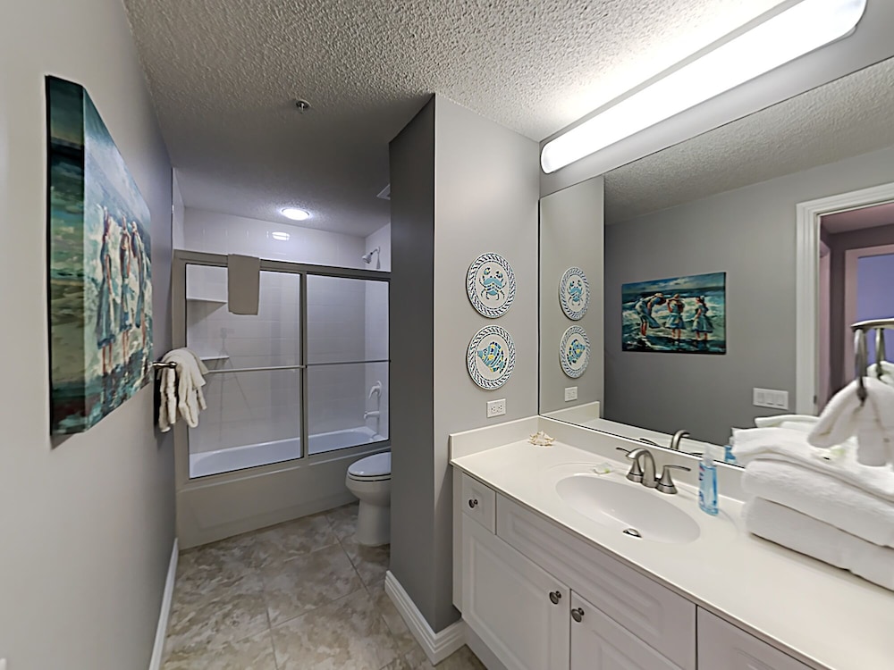 Condo, Multiple Beds, Balcony, Ocean View (#5B - No Pets) photo 2