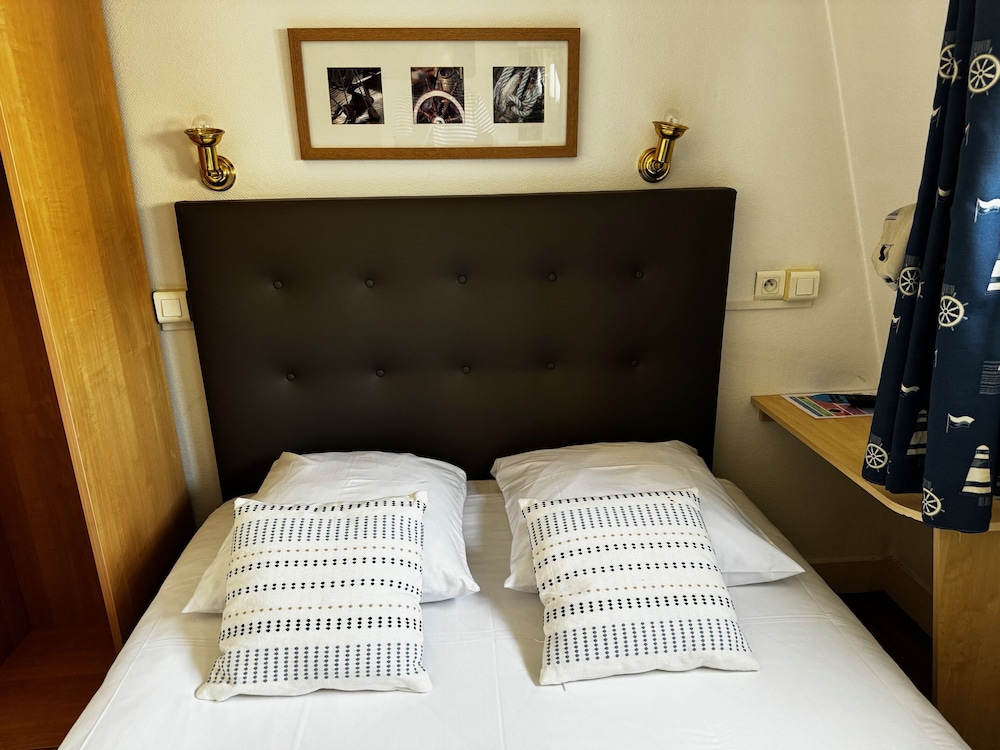 Standard Single Room 1 person photo 3