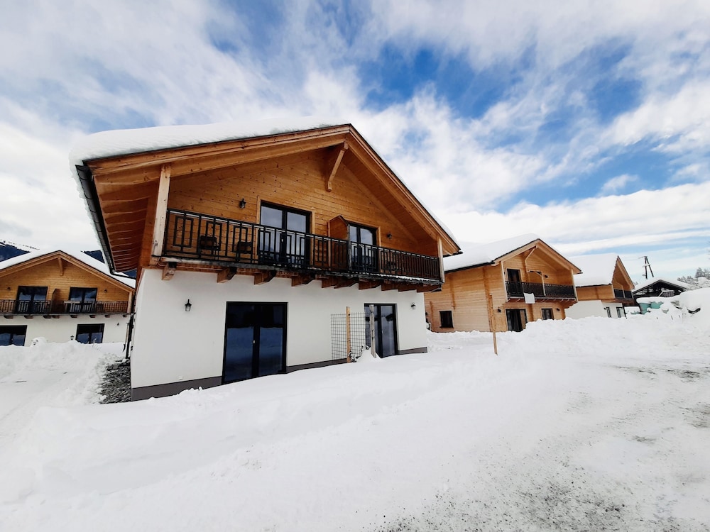 Deluxe Chalet photo 3