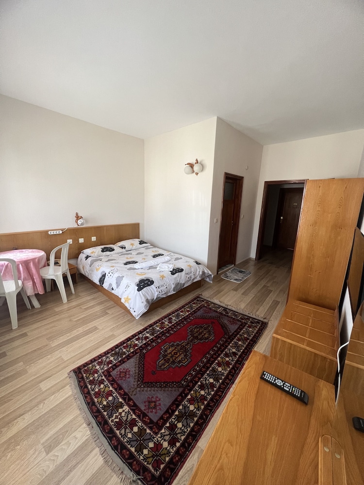 Deluxe Double Or Twin Room, Balcony