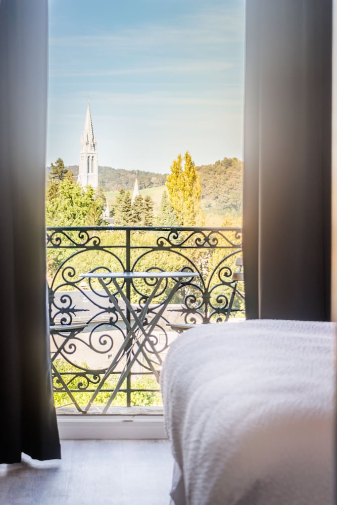 Junior Suite, River View - Photo 3
