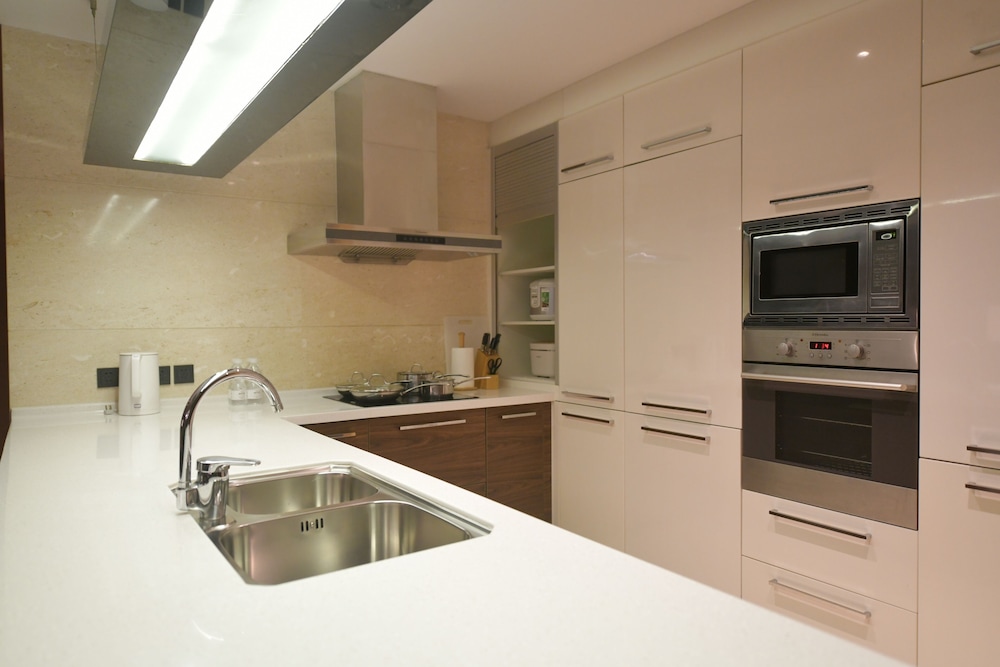 Apartment, 3 Bedrooms - Photo 30
