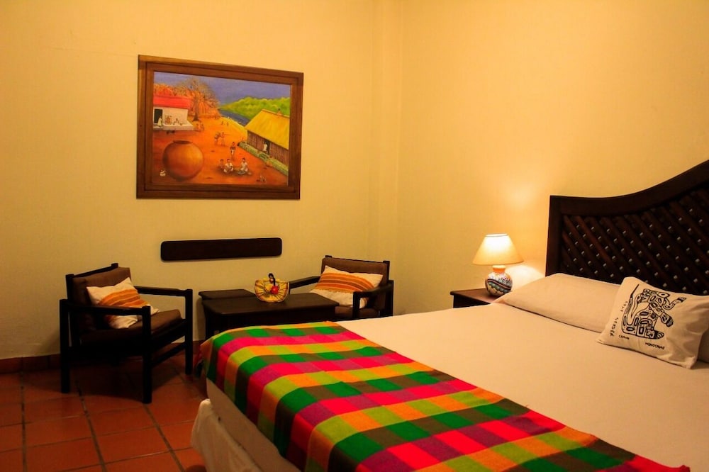 Double Room, 1 King Bed photo 1