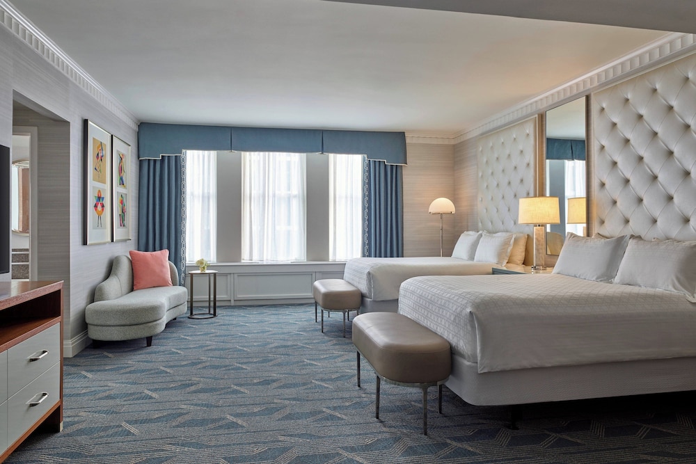 Room, 2 Queen Beds, City View
