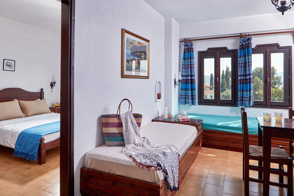Apartment, 2 Bedrooms, Sea View photo 1