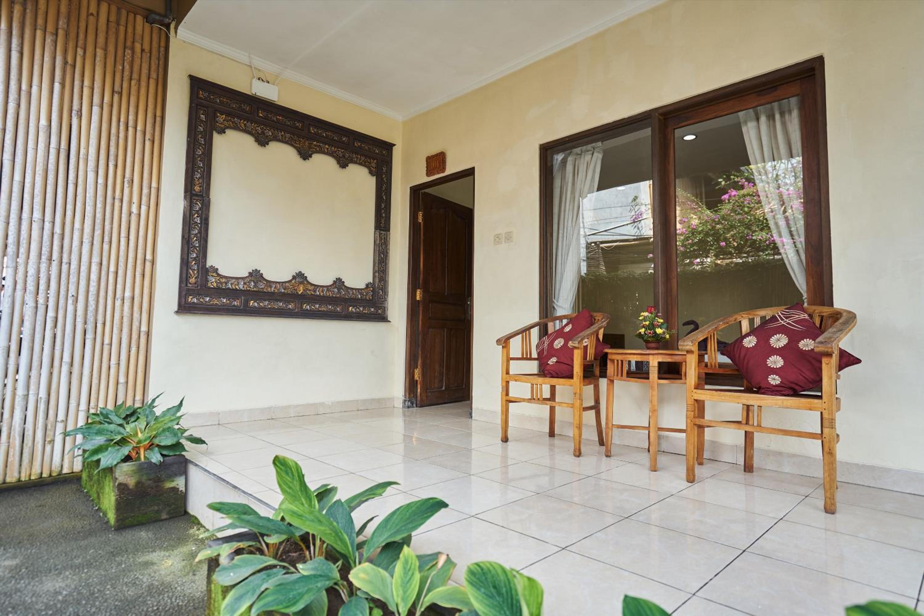 Budget Double Room - Photo 4