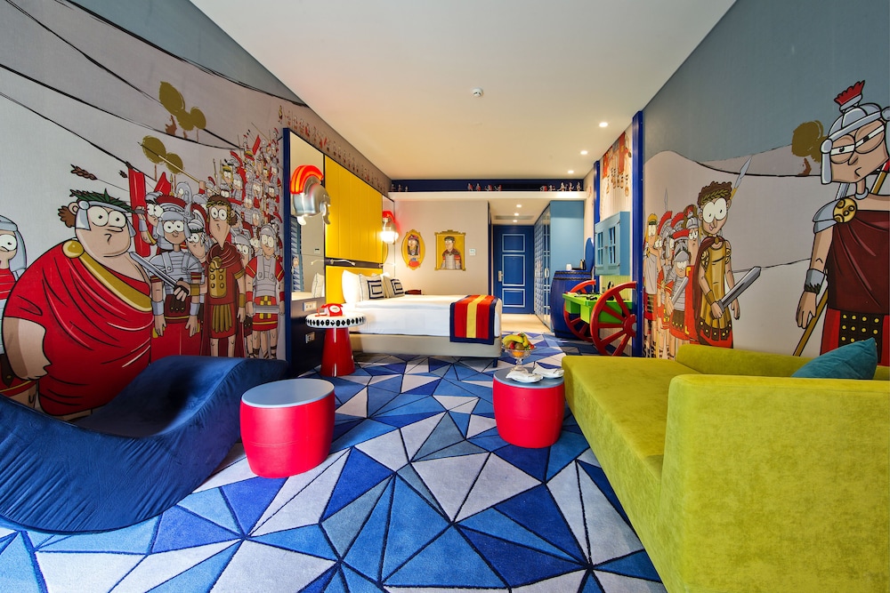 Deluxe Double Room, 1 Double Bed thumbnail 5
