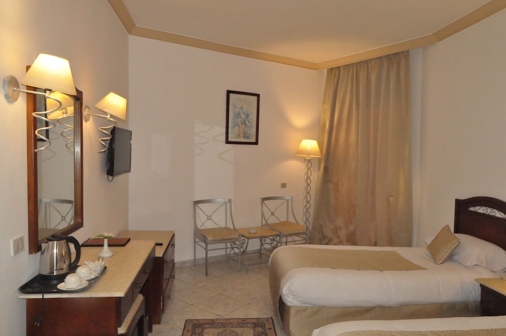 Standard Triple Room photo 3
