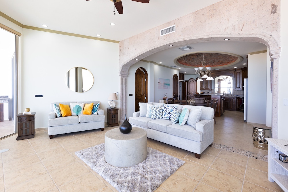 Royal Condo