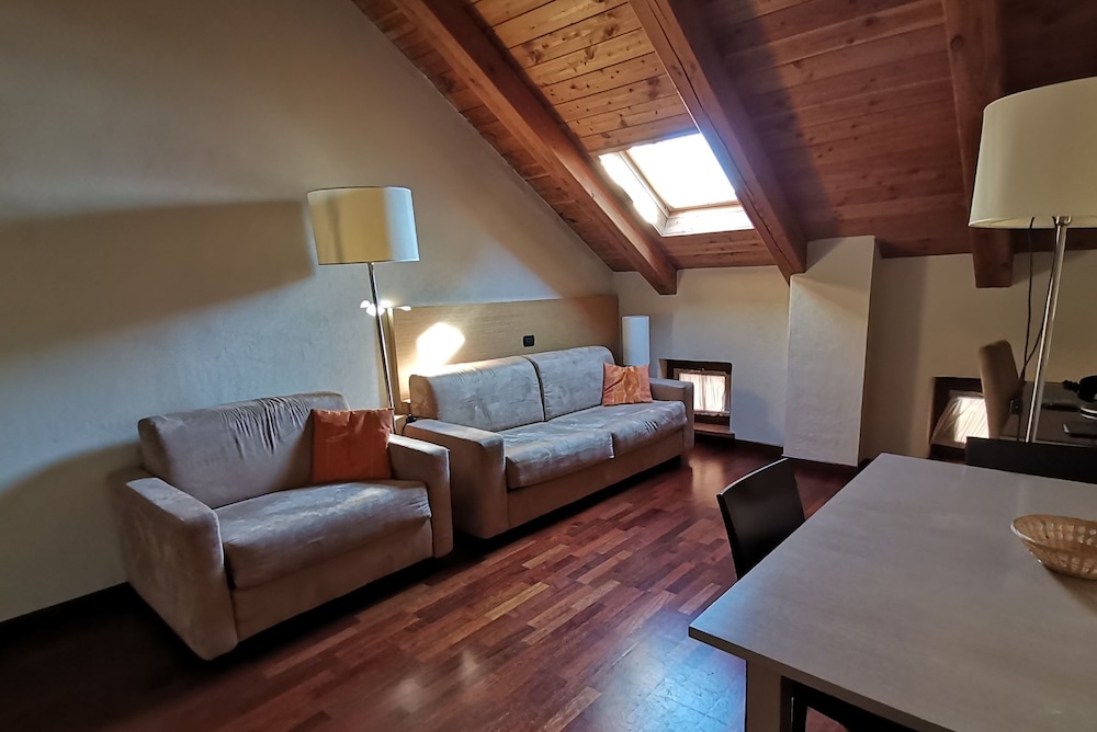x-room