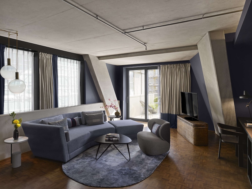 Suite (Nobu Suite)
