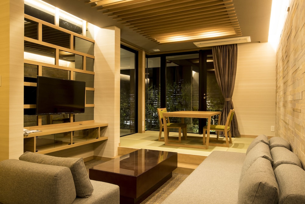 Terrace Suite JP-Western Room A, Annex (1F, Open Air Bath, Terrace)