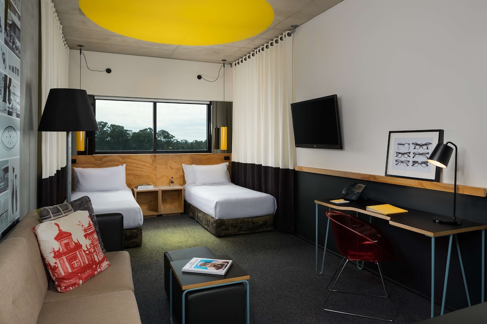 Entertainer View Twin Room
