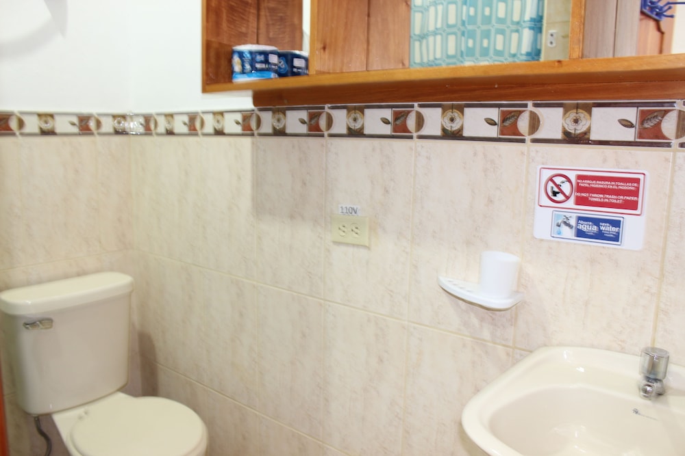 Family Triple Room, Shared Bathroom photo 2