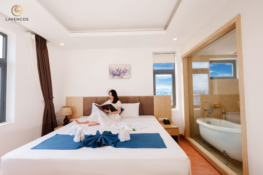 Deluxe Double Room, City View