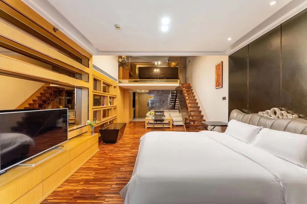 Superior Twin Room, City View