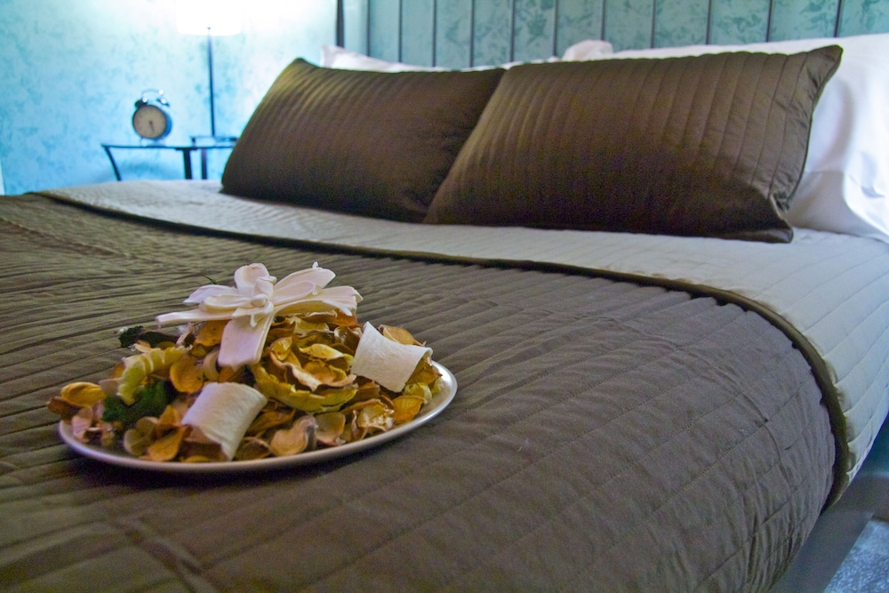 Standard Double Room, Private Bathroom, City View