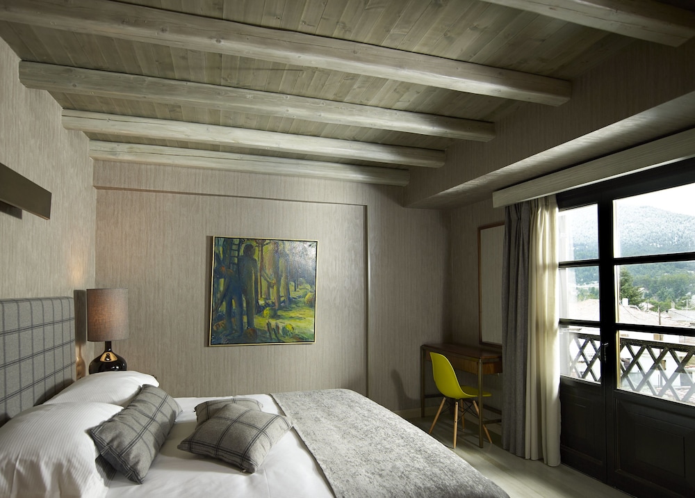 Standard Double or Twin Room photo 1