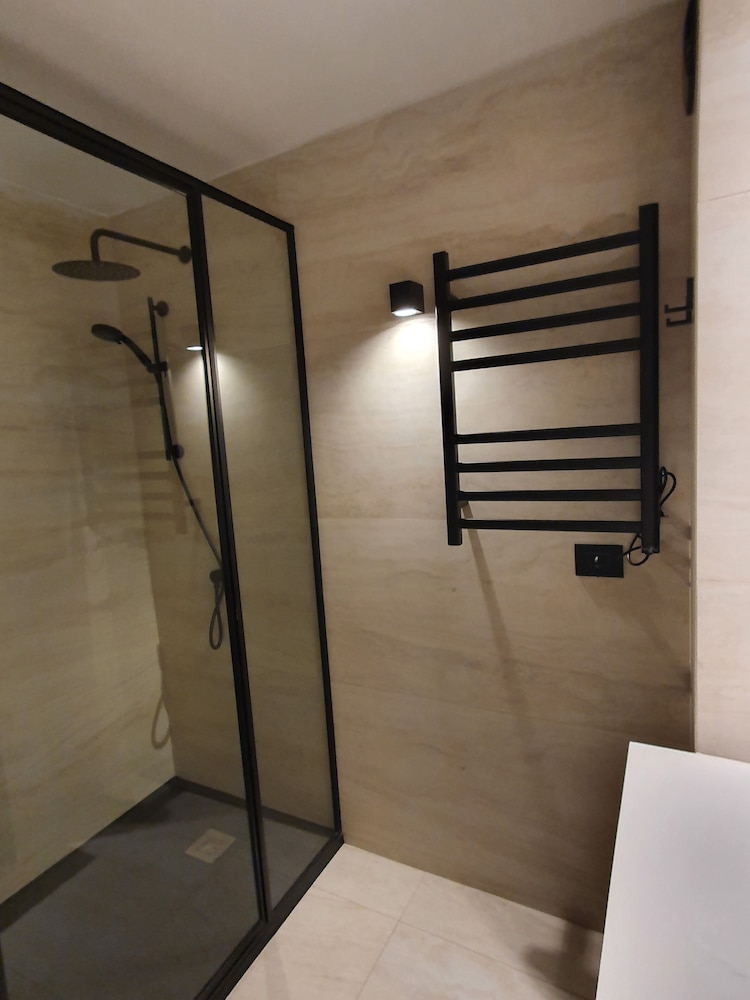 Standard Double Room, 1 King Bed, Non Smoking — the supplier's photographs — photo 6