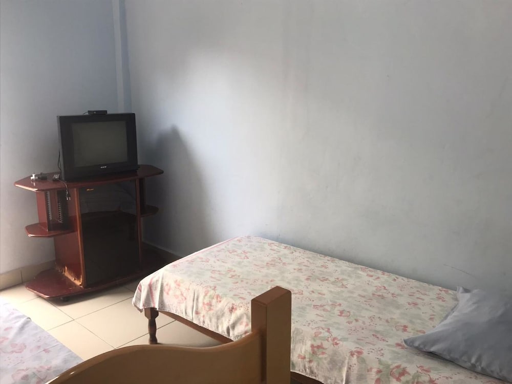 Room (Quintuple, 5 Single beds) photo 2