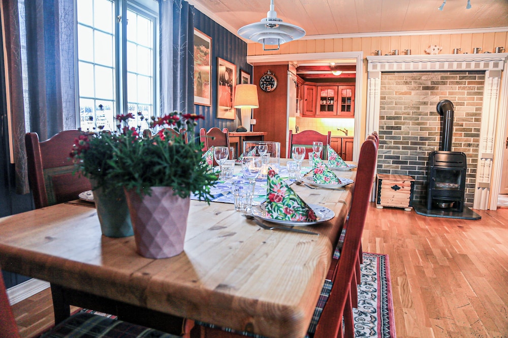 House, Multiple Beds, Kitchen, Garden View photo 2