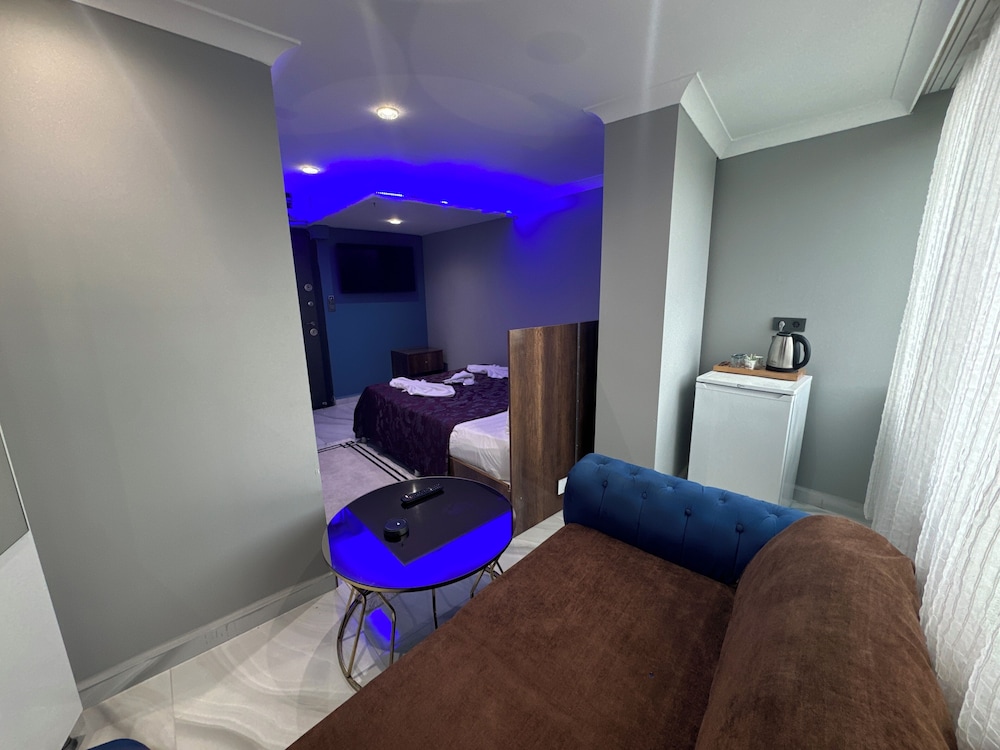 Standard Double or Twin Room photo 3