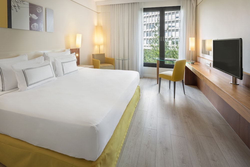 Melia Guestroom - Photo 5
